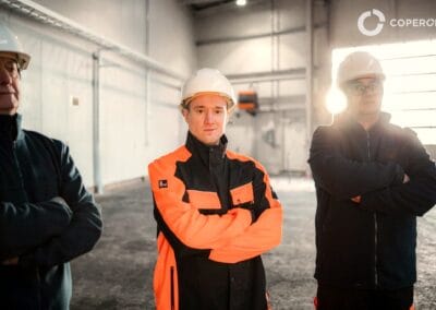 Tím inžinierov v priemyselnom prostredí, kontrola projektu COPERON.